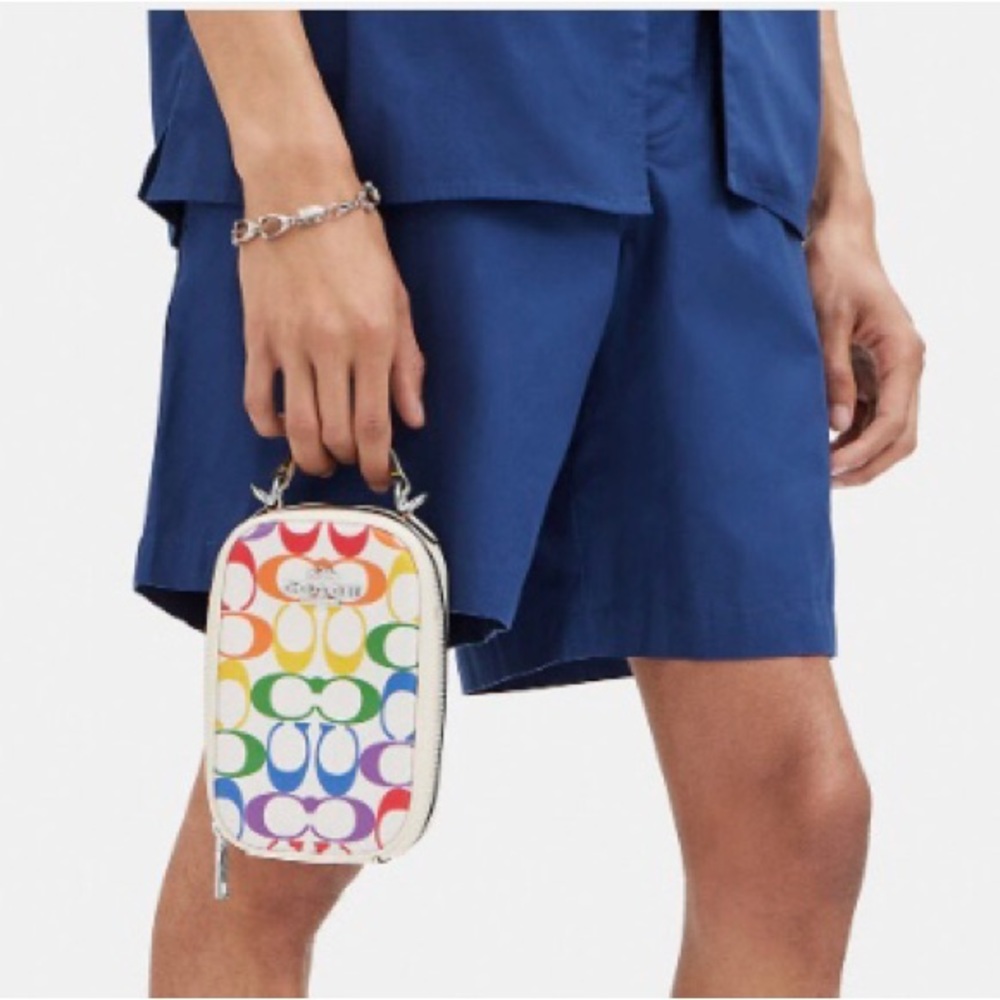 🟣NWT COACH Eva Phone Crossbody In Rainbow Signature Canvas. 2023 Tech Bag! - Picture 4 of 12